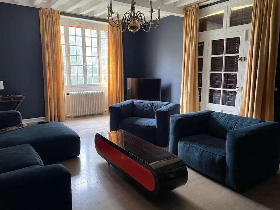 Le Parc Villa Coulanges-sur-Yonne ภายนอก รูปภาพ